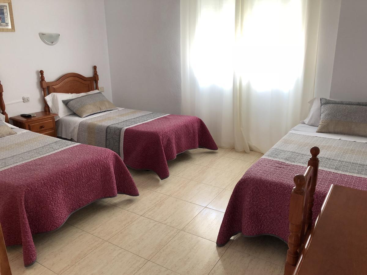 Hostal 82 Olías del Rey Εξωτερικό φωτογραφία